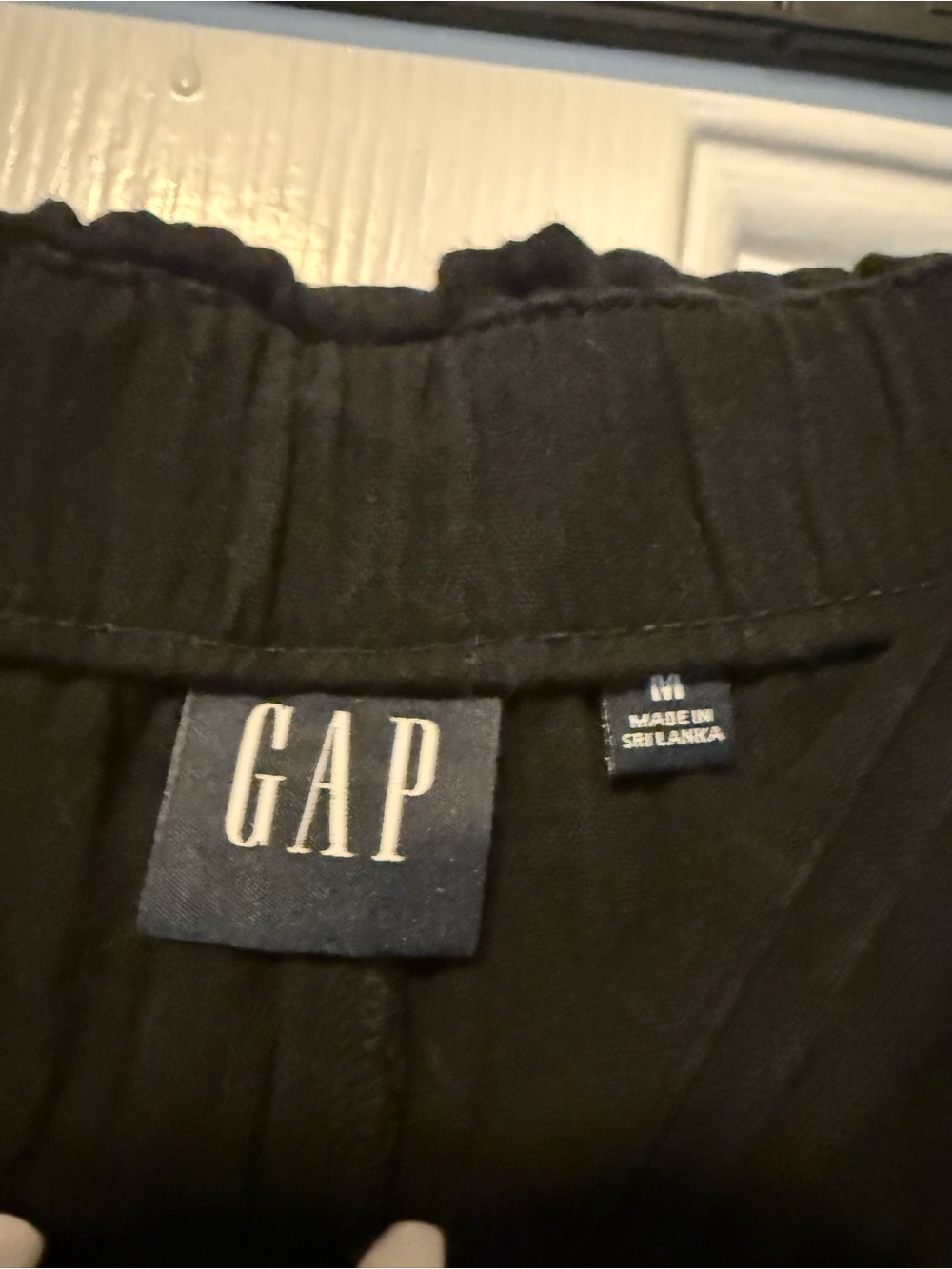 🖤 Gap Black Textured Pull-On Shorts Size Medium | Elastic Waist Casual Summer - Picture 2 of 4